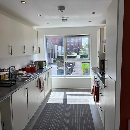 Radiant Homes Central Glasgow 2 Bedrooms 2 Bathrooms Free Parking Exterior photo